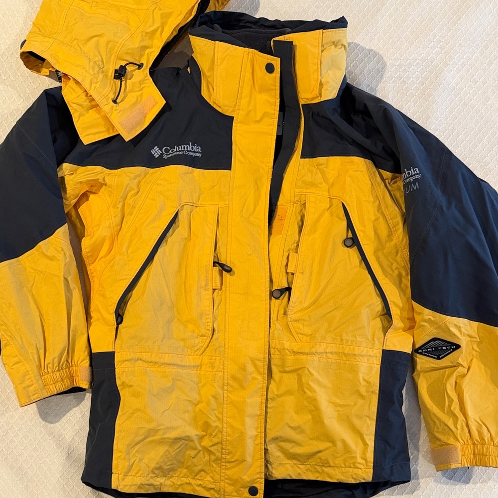 Columbia Yellow and Charcoal Ski Jacket